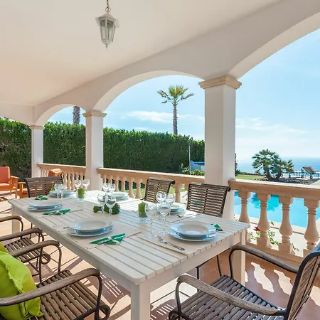 El Paraiso Perdido Villa *